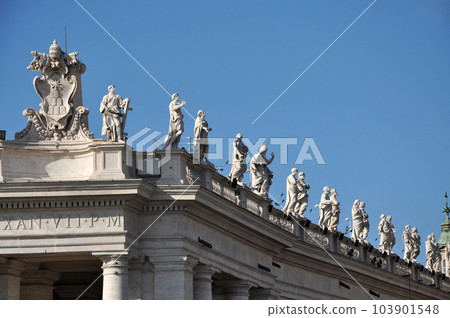 Architectural details on the San Pietro basilica, Vatican 103901548