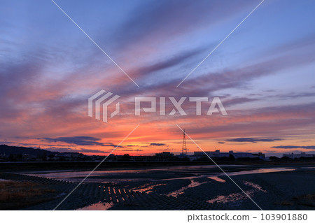 Scenery of a bright red sunrise Scenery of a bright red sunrise 103901880