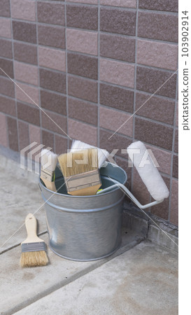 Painting image of veranda / outer wall | Renovation / painting / DIY image 103902914