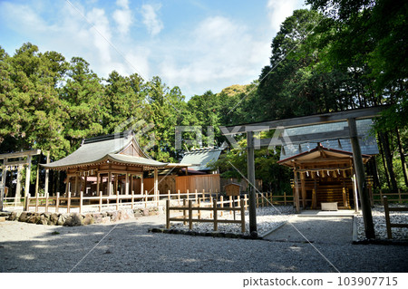 Kawazoe Shrine [Tochihara, Odai-cho, Mie Prefecture] 103907715