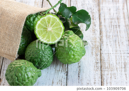 Cross section bergamot or bergamot slice Cross section bergamot or bergamot slice 103909706