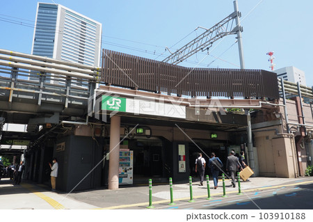 JR Hamamatsucho Station North Exit 103910188