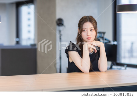 聽完故事有點孤僻的女人 103913032
