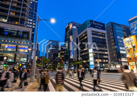 "Tokyo" Tokyo Station Yaesu Exit / City night view 103913327