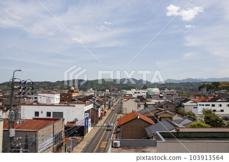 倉吉的城市景觀,從打吹迴廊看 倉吉的城市景觀,從打吹迴廊看 103913564