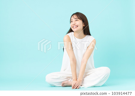 年輕女性的美麗 103914477