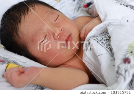 Baby nap Baby nap 103915791