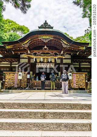 Worship hall at Okazaki Shrine in Sakyo Ward, Kyoto City Worship hall at Okazaki Shrine in Sakyo Ward, Kyoto City 103918120