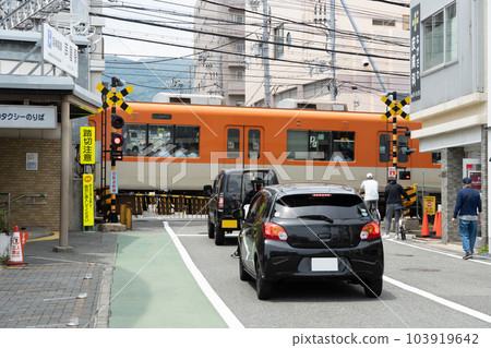 阪神鐵道蘆屋站鐵路道口圖像 阪神鐵道蘆屋站鐵路道口圖像 103919642