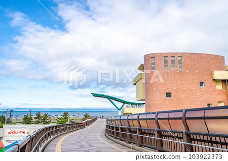 Roadside Station Asamushi Onsen Pedestrian bridge leading to the sea 103922373