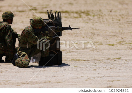 自衛隊射擊槍 103924831