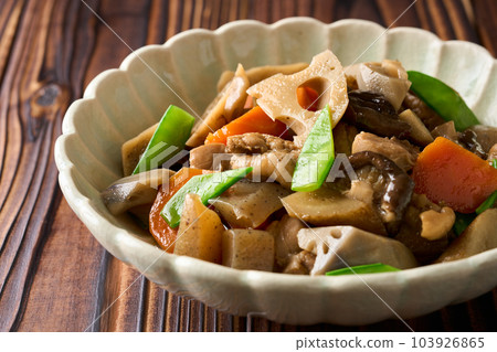 Chikuzen boiled in a bowl 103926865