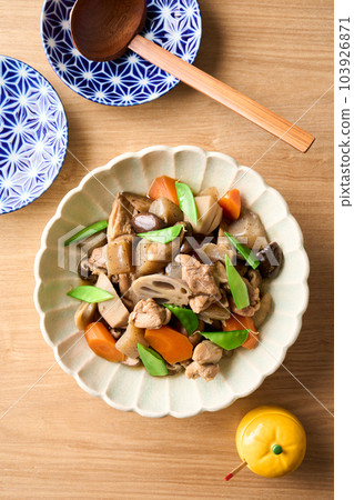 Chikuzen boiled in a bowl 103926871