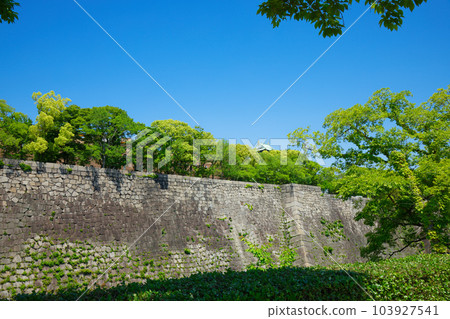 Osaka Castle Park, moat, boat, fresh green leaves, green maple leaves Osaka Castle Park, moat, boat, fresh green leaves, green maple leaves 103927541