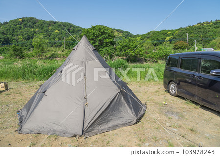 [Complete the construction of the auto camp on the Nakatsugawa riverbed] 103928243