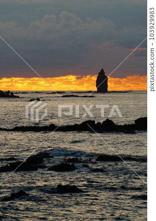 Hokkaido Shakotan Peninsula Kamuiiwa Evening View Ver1 103929983