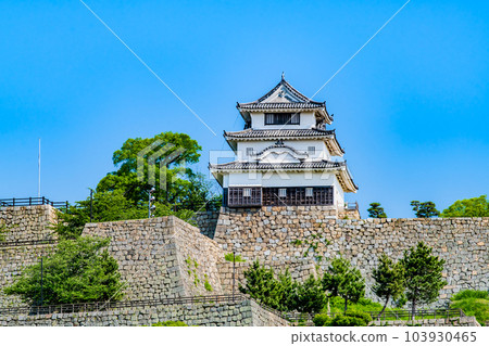 香川丸龜城～天守～ 103930465