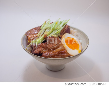白底豬肉飯碗 白底豬肉飯碗 103930565