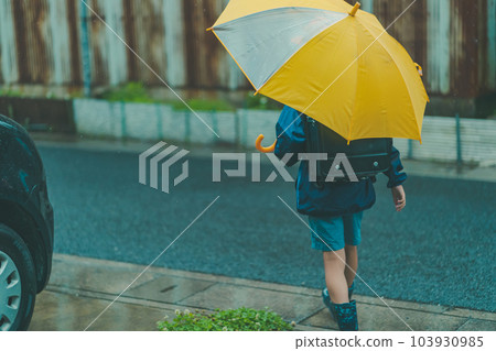 下雨 雨 多雨 103930985