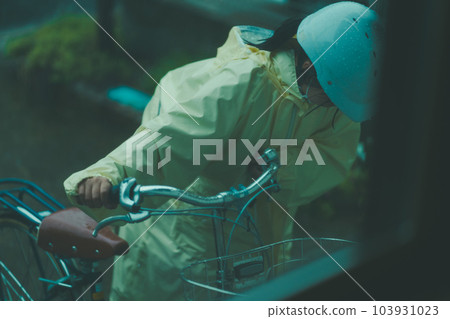 rain, rainy, bicycle 103931023