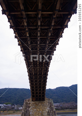 Kintai Bridge, Japan's Three Great Bridges, Wooden Bridge, Iwakuni, Yamaguchi Prefecture Kintai Bridge, Japan's Three Great Bridges, Wooden Bridge, Iwakuni, Yamaguchi Prefecture 103931295
