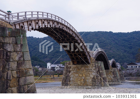 Kintai Bridge, Japan's Three Great Bridges, Wooden Bridge, Iwakuni, Yamaguchi Prefecture Kintai Bridge, Japan's Three Great Bridges, Wooden Bridge, Iwakuni, Yamaguchi Prefecture 103931301