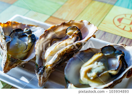 [圖片素材]烤牡蠣（宮城縣松島） 103934893
