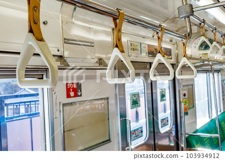 [圖像素材] 火車內的背帶（JR 仙石線） 103934912