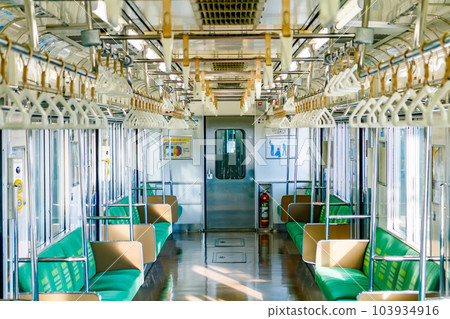 [圖片素材]電車內（JR仙石線） 103934916
