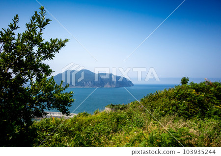Ocean and cliffs view in Laredo, Cantabria, Spain Ocean and cliffs view in Laredo, Cantabria, Spain 103935244
