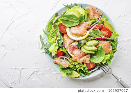 Smoked salmon salad 103937027