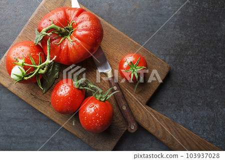 Tomatoes 103937028