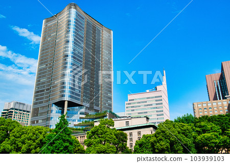 從日比谷公園眺望東京中城日比谷 從日比谷公園眺望東京中城日比谷 103939103