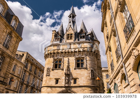Old gate entrance to the city of Bordeaux (Porte Caihau). Beautiful sightseeing building in the center of Bordeaux, France. 103939978