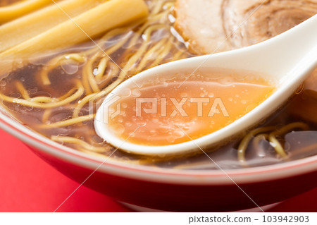 醬油拉麵湯 103942903