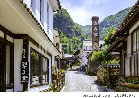 秘窯村：大川內山的街景（佐賀縣伊万里市） 103943673