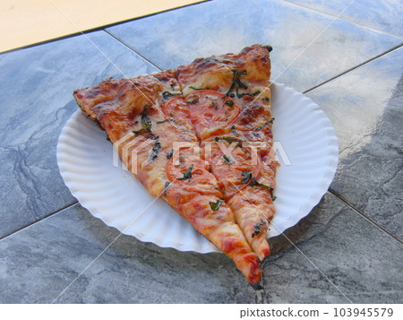 露天美味意大利比薩PIZZA 露天美味意大利比薩PIZZA 103945579