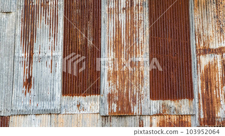 Texture of rusty galvanized metal roof sheets 103952064