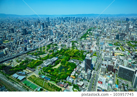 A view of the city in the direction of Dotonbori from Abeno Harukas 103957745