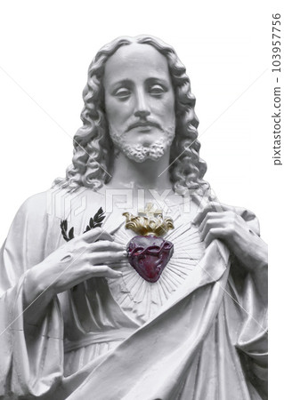 Statue of Jesus with a red heart 103957756