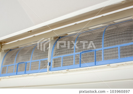 Air conditioner cleaning time 103960897