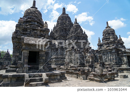 Stunning sculpture of Sewu Temple (Prambanan Temple Complex) Stunning sculpture of Sewu Temple (Prambanan Temple Complex) 103961044