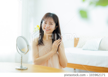 Skin care image hair care 103962171