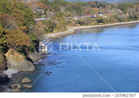 Sea/coastal landscape Sea/coastal landscape 103962307