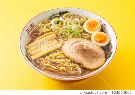 醬油拉麵 醬油拉麵 103963662