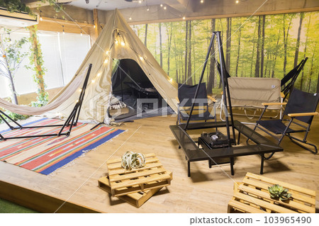 戶外店鋪室內露營形象 戶外店鋪室內露營形象 103965490