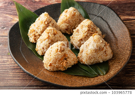 立山市的鄉土料理貢州 立山市的鄉土料理貢州 103965778