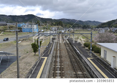 A limited express train passing through Kyoto and Umesako Station A limited express train passing through Kyoto and Umesako Station 103965853