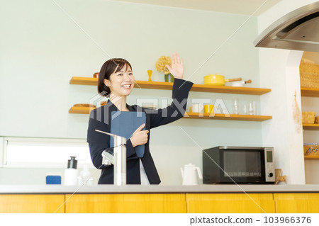 介紹廚房的女人 介紹廚房的女人 103966376