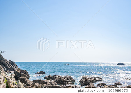 Kamo Aosuna Beach fishing boat Kamo Aosuna Beach fishing boat 103966973